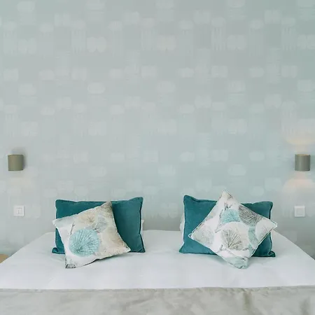 Les Agapanthes-logis 호텔 3*