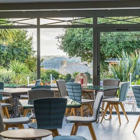 Les Agapanthes-logis 3*